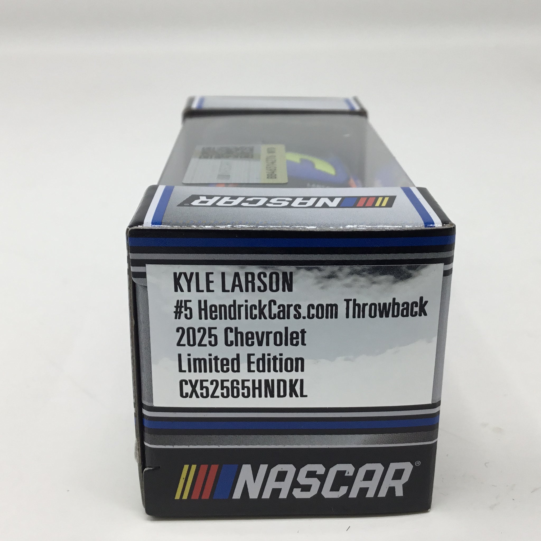 Kyle Larson 2025 Hendrickcars.com Throwback 1:64 Diecast – Spoiler
