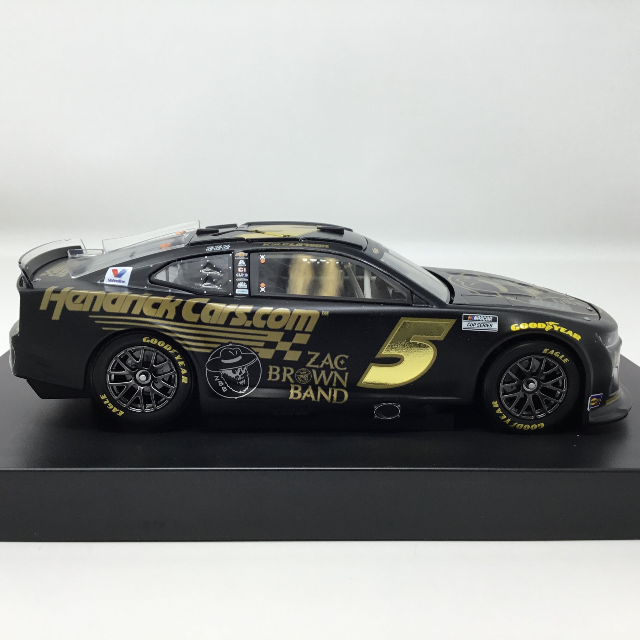 Kyle Larson 2025 Hendrickcars.com / Zac Brown Band Foil Number 1