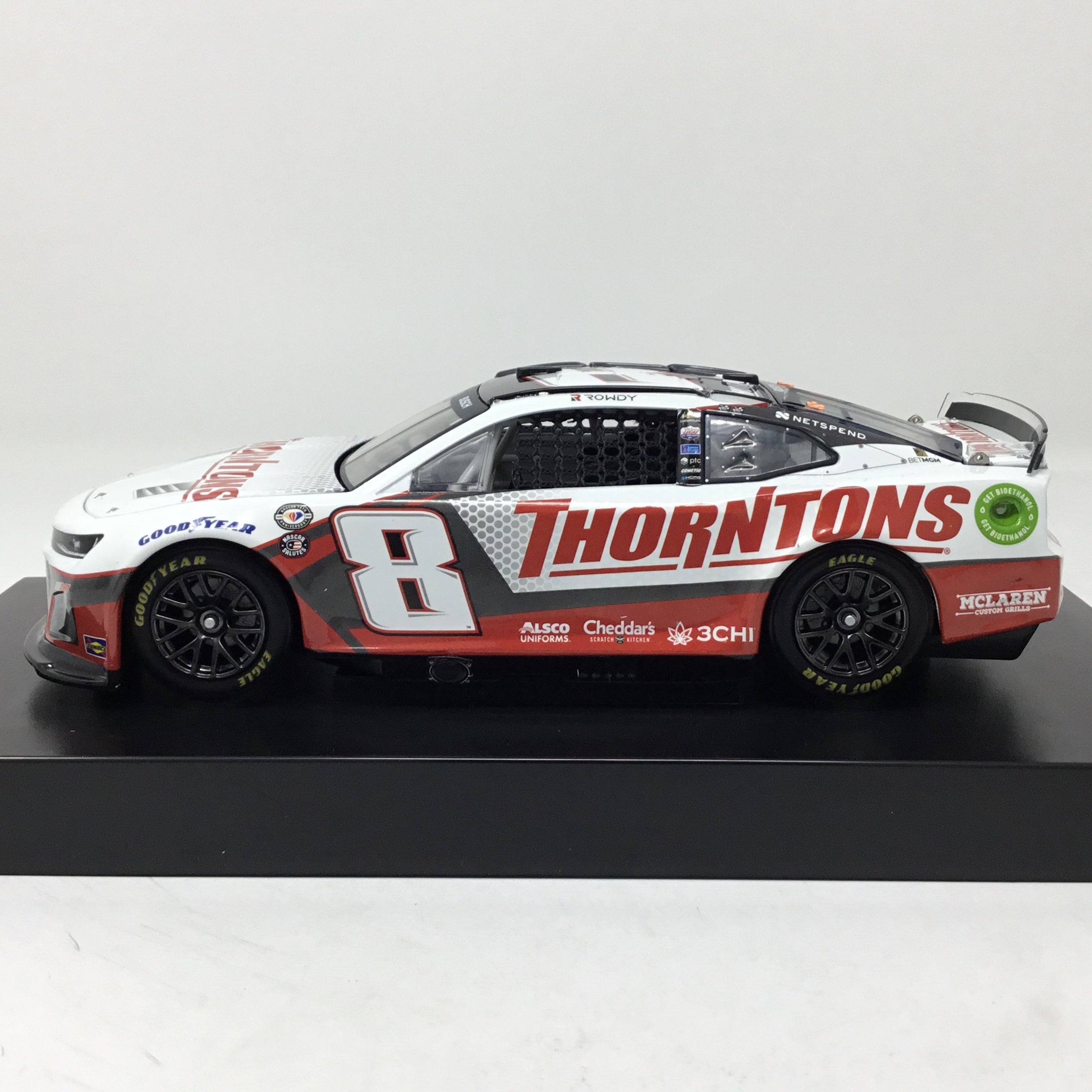 Lionel Racing Kyle Busch 2023 Cheddar's Diecast Car 1:24 Scale in Lionel Racing Kyle Busch 2023 Cheddar's Diecast Car 1:24 Scale in